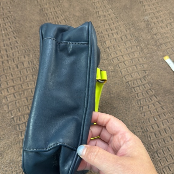 Princess Vera Wang Navy Blue Neon Yellow Star Print Satchel Bag Small Handbag - Picture 7 of 13